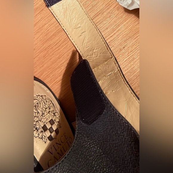 Women’s VINCE‎ CAMUTO evisa navy blue heeled leather suede sandals size 7,5 - Picture 7 of 11